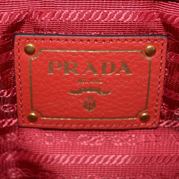 NWT PRADA VITELLO PHENIX PEBBLED LEATHER TOTE SHOULDER BAG - Picture 2 of 11
